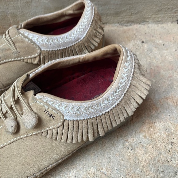 Michelle Womens 10 Beige Nude Mocassin Loafers Boho Southwestern - Picture 2 of 9